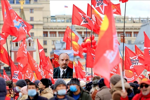 Nga long trọng kỷ niệm 104 năm Cách mạng Tháng Mười